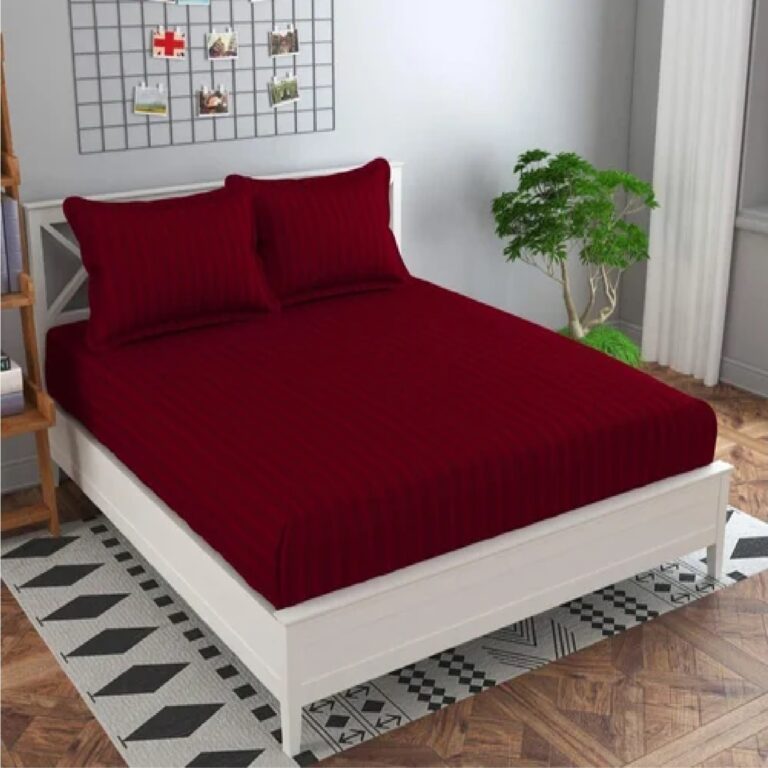 Lenjerie de pat 1 persoana, damasc saten color dungi inguste de 1 cm, 100% bumbac, bordo
