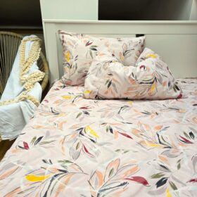 Pachet cearceaf de pat 220x240 + 2 fete de perna 50x70 cm, tesatura clasica neteda, 100% bumbac, 010