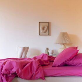 Cearceaf de pat Kotonia Home, 100% bumbac, Olandina color, 220x240 cm, fuxia
