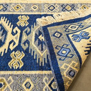 Covor tesut - Decor traditional, fond albastru si nuante de crem – 03 - imagine 3