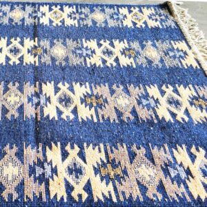 Covor tesut - Decor traditional, fond albastru si nuante de crem – 08 - imagine 2