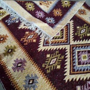 Covor tesut - Decor traditional, fond  maro si nuante de crem – 02 - imagine 15