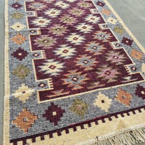 Covor tesut - Decor traditional, fond  maro si nuante de crem – 04 - imagine 9