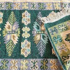 Covor tesut - Decor traditional, fond  verde si nuante de crem – 011 - imagine 2