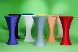 Husa stretch Kotonia Home pentru masa rotunda cocktail - 83 cm diametru si 110 cm inaltime, alba - imagine 2