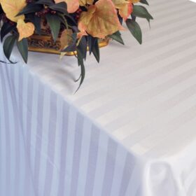 Pachet 4 bucati - fata de masa Kotonia Home Hotel, 100x100 cm, 100% bumbac, Damasc cu dimensiune dungi 1 cm, alb