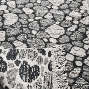 Covor cu decor traditional 80x200 cm, decor geometric, negru cu nuante gri
