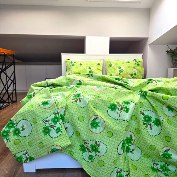Lenjerie de pat 2 persoane, tesatura clasica neteda, 100% bumbac, decor floral - 13