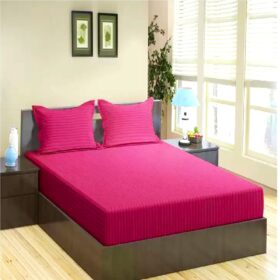 Husa de pat cu elastic Kotonia Home Deco, 100% bumbac, Damasc Saten, dimensiune dungi 1 cm, Magenta