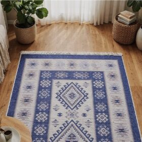 Covor tesut - Decor traditional, fond  albastru cu decoratiuni albe – 07
