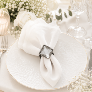 Set 6 inele decorative metalice, pentru servete, argintii cu piatra clara, transparenta - imagine 3