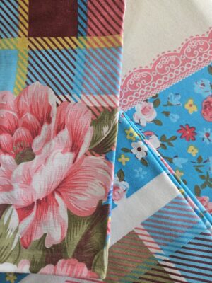 Lenjerie de pat 2 persoane, tesatura clasica neteda, 100% bumbac, decor floral - 42 - imagine 4