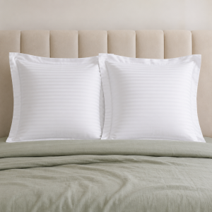 Set 2 fete perna Kotonia Home Hotel - Damasc cu dungi de 1 cm cu rame decorative Oxford, 100% bumbac, alb - imagine 2