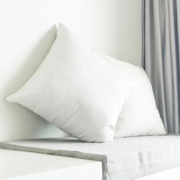 Pachet 2 perne Kotonia Home - 40x40 cm,  cu umplutura puf siliconizat, albe